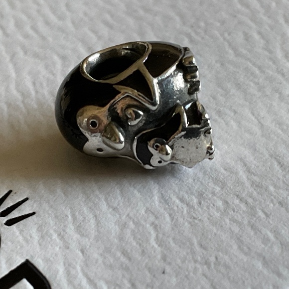 Pandora Penguin charm - Picture 4 of 5